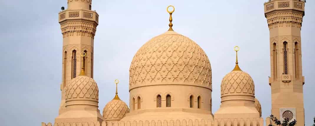 Visit Jumeirah Mosque in Dubai