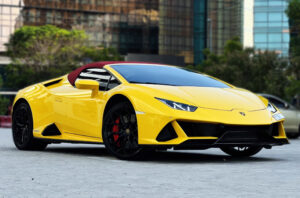 Rent Lamborghini Huracan Convertible in Dubai front side