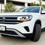 Rent a Volkswagen Teramont in Dubai front