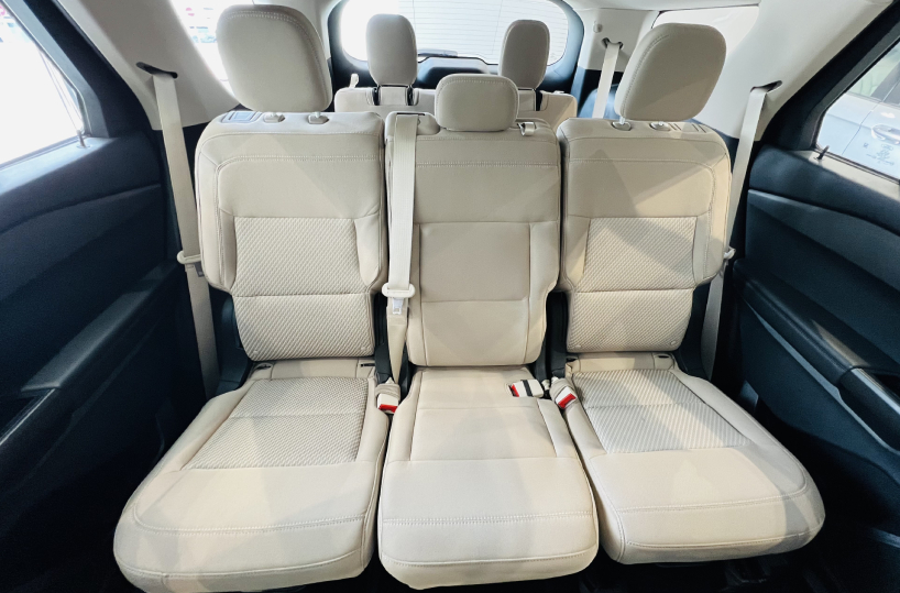Rent Ford Explorer in Dubai back seat