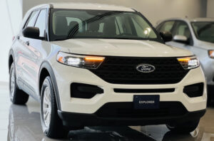 Rent Ford Explorer in Dubai front view