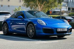 Rent Porsche 911 Carrera 4S in Dubai