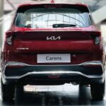 Rent Kia Carens in Dubai (4)