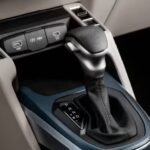 Rent Kia Carens in Dubai UAE - shift knob